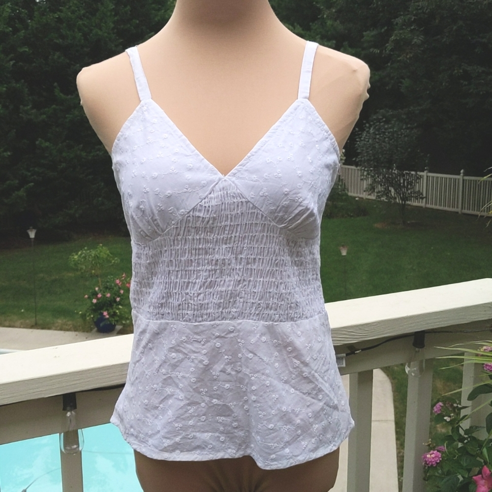 Cute Options Eyelet Top Euc